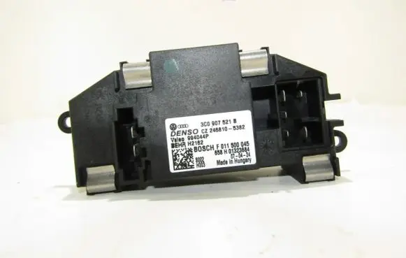 Volkswagen Eos Heater blower fan relay 3C0907521B