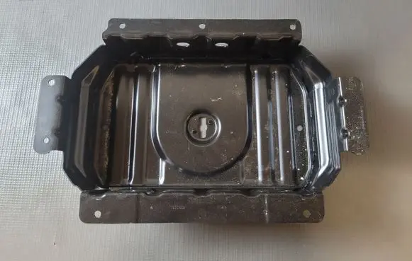 Volvo V90 Cross Country Hybrid/electric vehicle battery tray 32351302