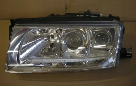 Skoda Octavia Mk1 (1U) Headlight/headlamp
