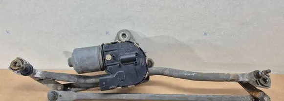 Audi A6 S6 C6 4F Front wiper linkage and motor 0390241984 4F1955119B