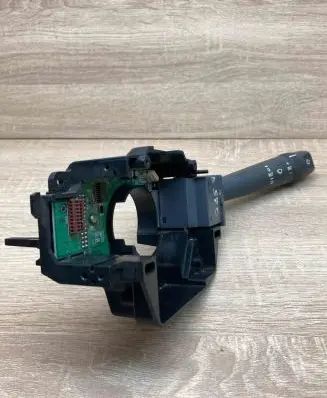 Volvo S80 Wiper control stalk 9452577