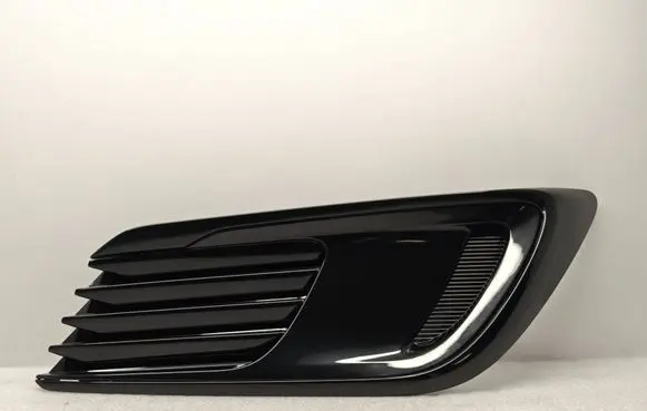 Toyota Auris E180 Front bumper lower grill 8148102570 5203002120 5203002220