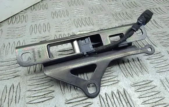 Mercedes-Benz C W205 Convertible roof lock/latch A2177700322