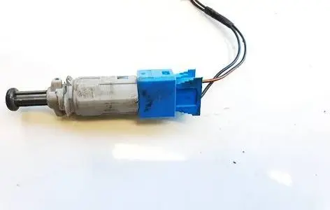Mitsubishi Colt Brake pedal sensor switch mr977585