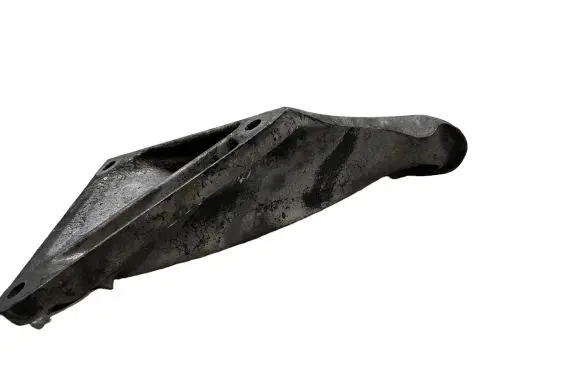 BMW 5 E60 E61 Engine mounting bracket 6771069 SV00