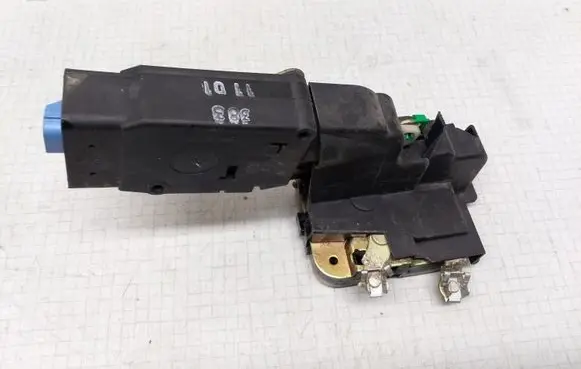 Mitsubishi Space Star Front door lock