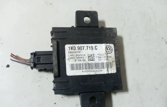 Volkswagen Caddy Alarm control unit/module 1K0907719C 28024256