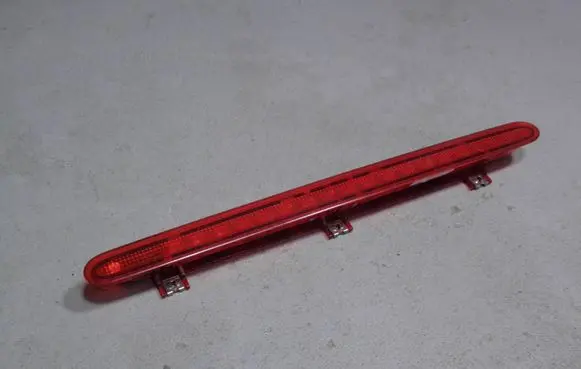 Volkswagen Touran I Third/center stoplight 1T0945097A