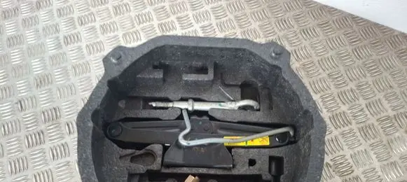 Peugeot 508 Tool set 9681838080