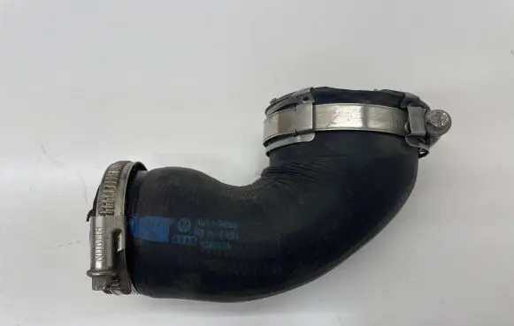 Volkswagen Golf V Intercooler hose/pipe 1K0145838L