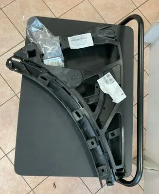 Porsche Cayenne (92A) Front bumper mounting bracket 95850517850