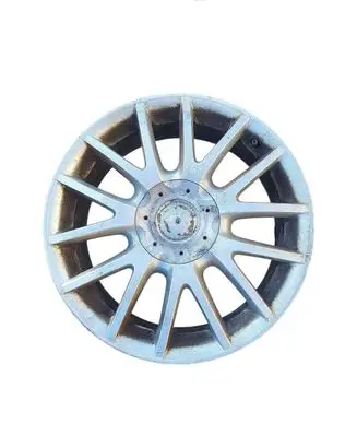 Volkswagen Golf V R17 spare wheel