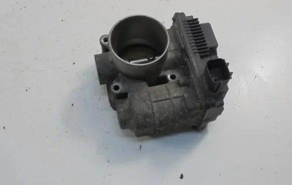 Nissan Almera Tino Electric throttle body valve SERA57601