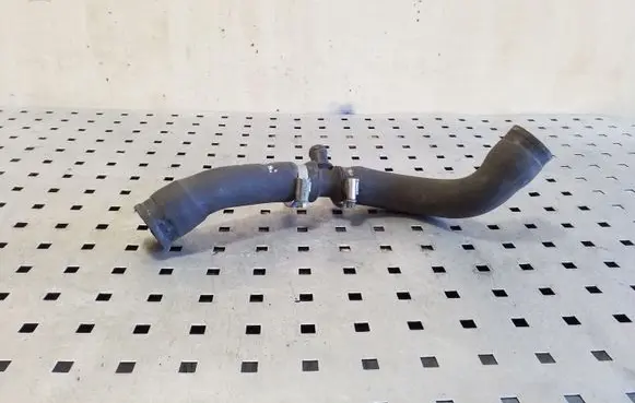 Audi A6 S6 C4 4A Engine coolant pipe/hose