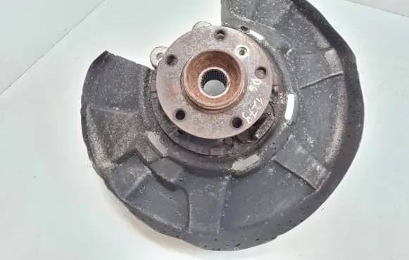 Rear wheel hub