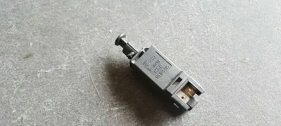 Volkswagen Golf V Brake pedal sensor switch 191945515
