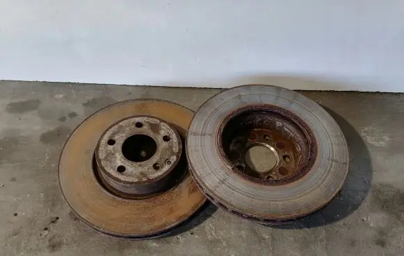 Mercedes-Benz E W212 Front brake disc