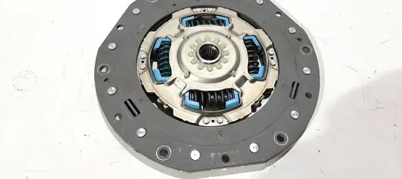 Toyota RAV 4 (XA40) Pressure plate 3127030010
