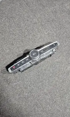 Volvo XC90 Head unit multimedia control P31346790 16W283 T16280018901