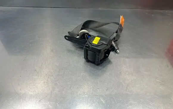 Opel Antara Front seatbelt 0435137 Qc8ujbh6x 426254