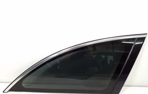 Mercedes-Benz R W251 Rear side window A2516703450