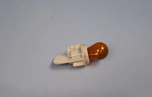 Volvo V70 Tail light bulb cover holder 30674781 160986