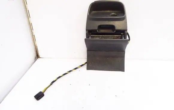 Volvo S70 V70 V70 XC Ashtray (front) 9164954