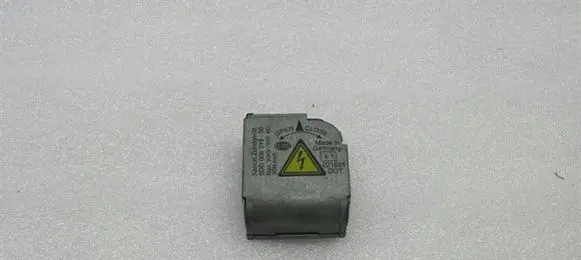 Mercedes-Benz S W220 Headlight ballast module Xenon 5DD008319