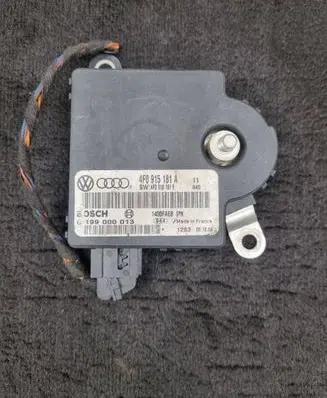 Audi A6 S6 C6 4F Power management control unit 4F0915181A 4F0910181E