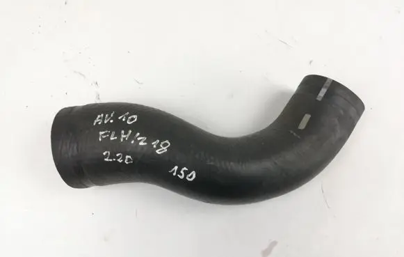 Toyota Avensis T270 Intercooler hose/pipe
