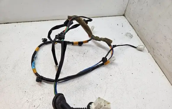 Suzuki Grand Vitara II Rear door wiring loom 3675165J00