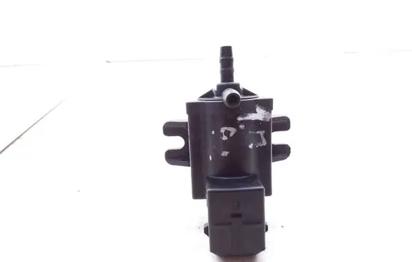 Opel Zafira B Turbo solenoid valve 70246100 897288