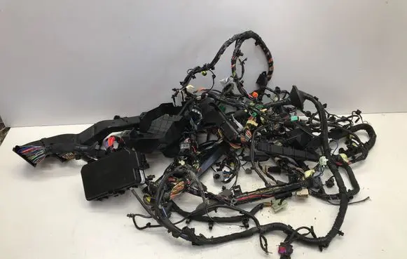 Volvo XC40 Wiring harness 32212356