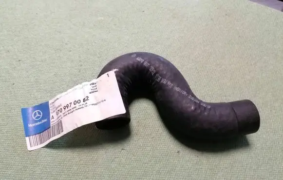 Mercedes-Benz CL C215 Oil cooling pipe A9709970082
