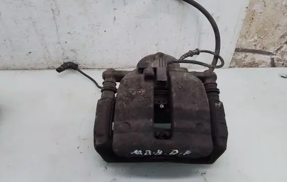 Mercedes-Benz B W245 Front brake caliper