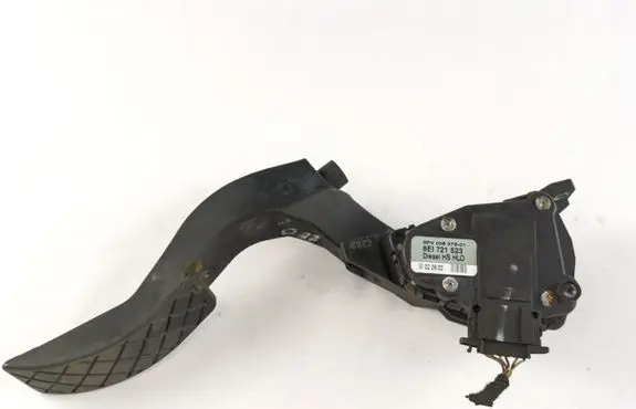 Audi A4 S4 B6 8E 8H Accelerator throttle pedal 8E1721523 6PV00837601