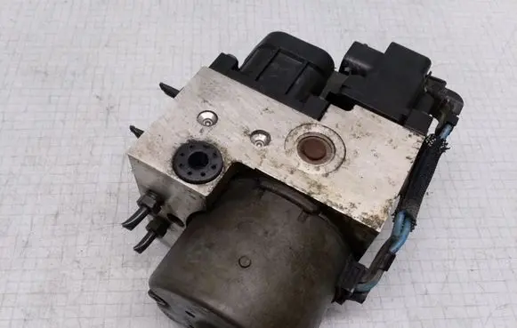 Nissan Almera Tino ABS Pump 0273004505 0265216787 476604U102