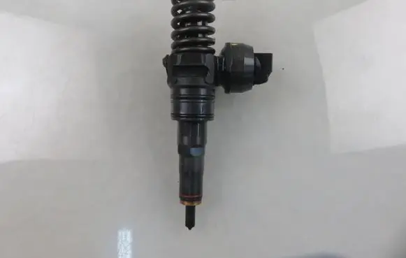Audi A4 S4 B6 8E 8H Fuel injector 0414720209 038130073AN