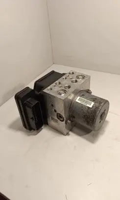 Jeep Grand Cherokee ABS Pump 04779975AL