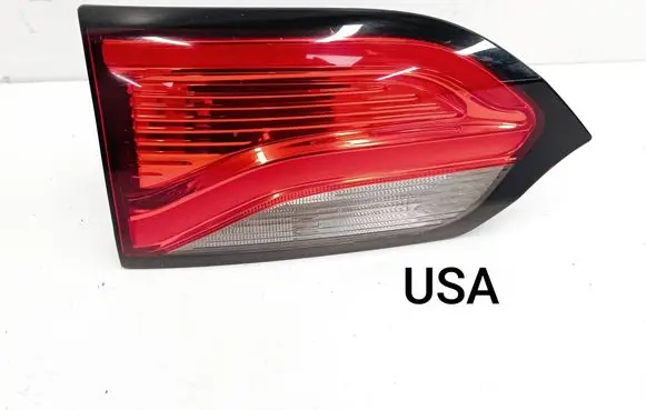 Chrysler Pacifica Tailgate rear/tail lights P68228941AE