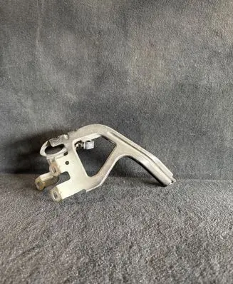 BMW 4 F36 Gran coupe Fender mounting bracket