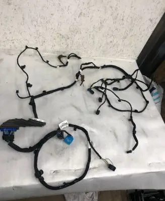 Opel Grandland X Tailgate/trunk wiring harness 9827555880