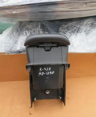 Mitsubishi Eclipse Cross Armrest