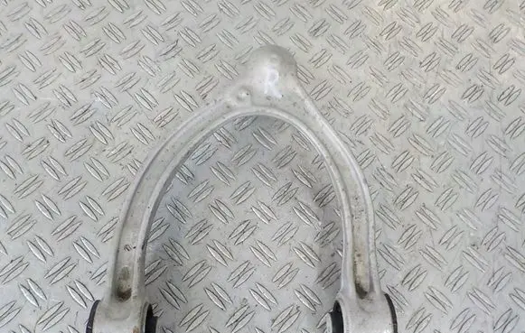 Mercedes-Benz C W205 Front upper control arm/wishbone 