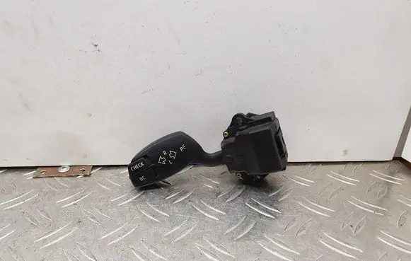BMW 5 E60 E61 Indicator stalk 6924103 01106720