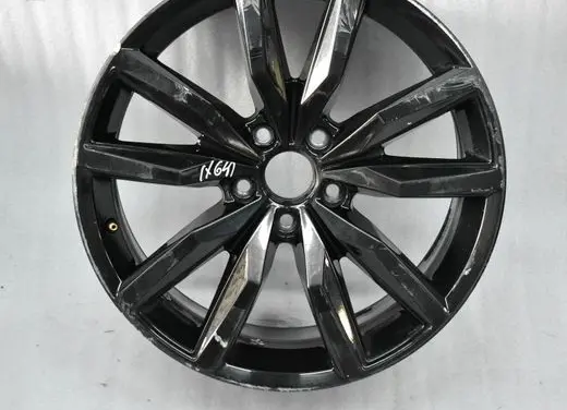 Volkswagen Scirocco R18 alloy rim 