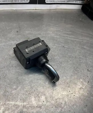 Mercedes-Benz E W211 Ignition lock 2115451008 33002205 9002227390206166
