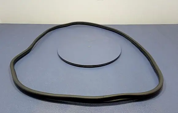 KIA Sportage Front door rubber seal 