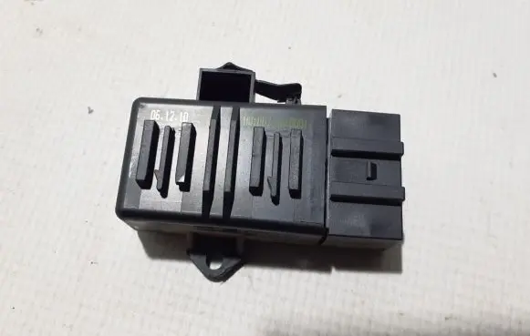 Volkswagen Amarok Other control units/modules 6R0959772A
