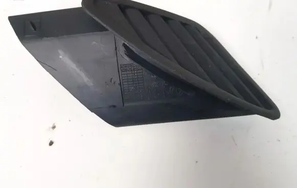 BMW 7 E38 Dash center air vent grill 6422150429